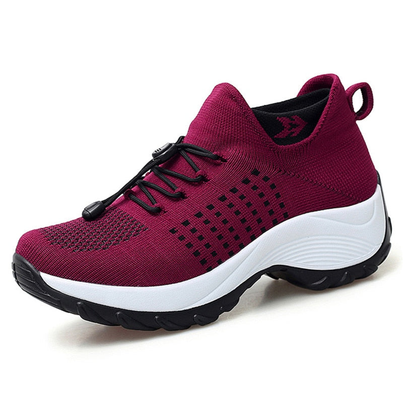 Comfortable women's shoes with air cushion support to reduce back and knee stress